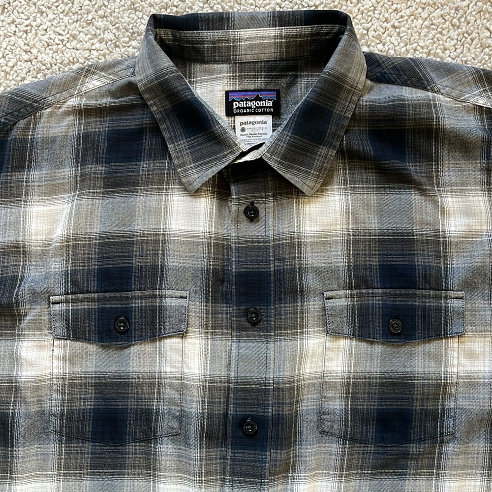 Patagonia Men's Plaid Shirt - Black and Gray